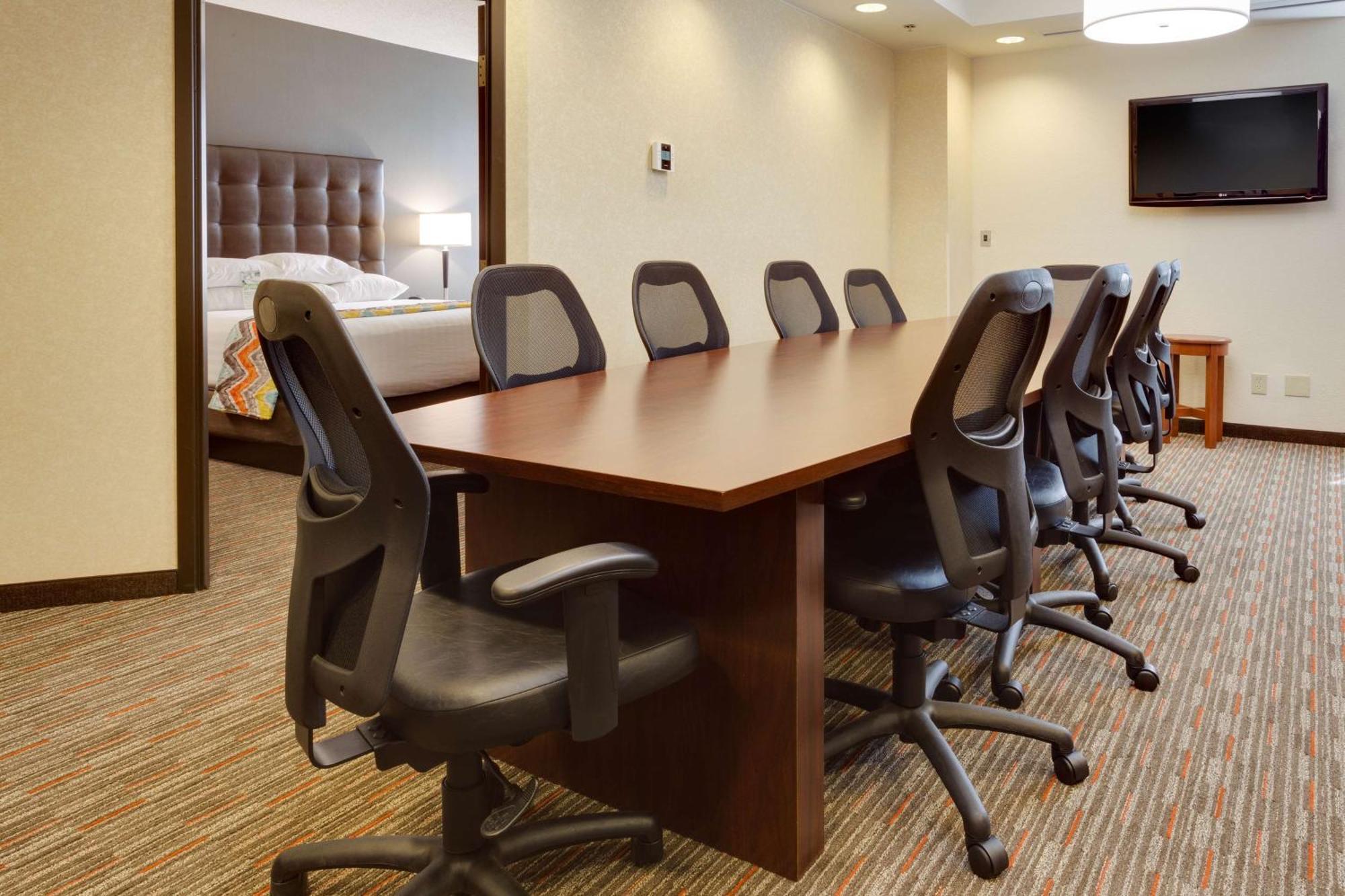Drury Inn & Suites Columbia Stadium Boulevard Εξωτερικό φωτογραφία